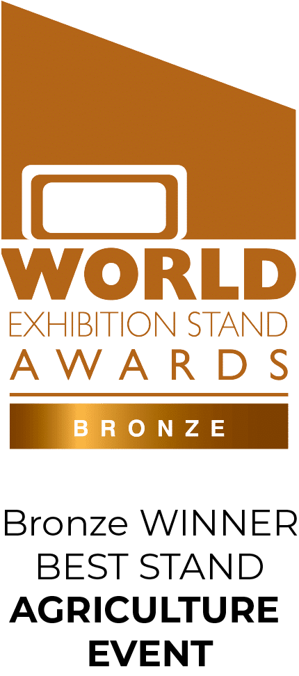 Wesa-bronze-at-event